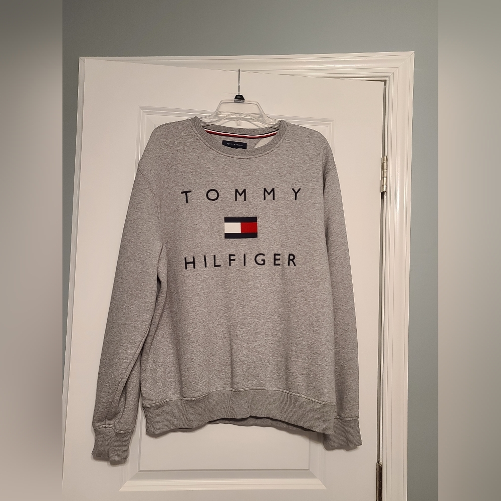 Men's Tommy Hilfiger Long Sleeve Fleece Logo Crewneck Sweatshirt, Sz XL, Grey